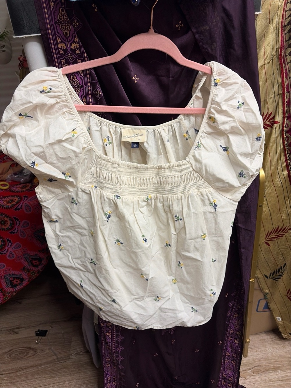 New Universal Threads top smocked embroidered floral puff sleeve  sz medium
